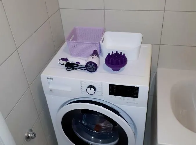 Mariloo Apartment Split