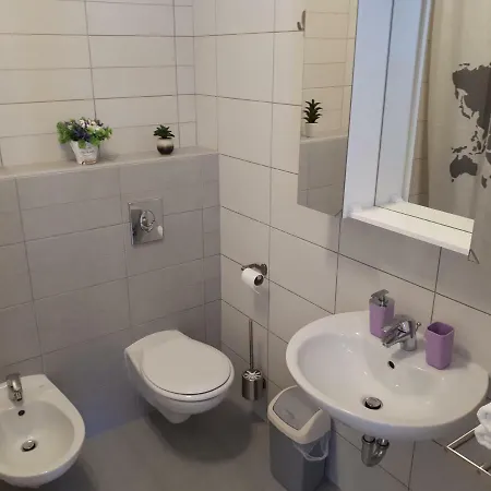 Mariloo Apartment *